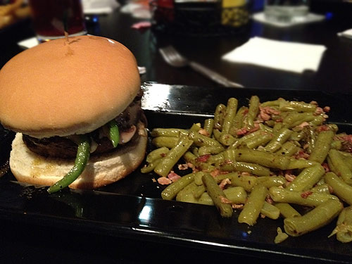 Muggbees 3/4 burger with side of green beans