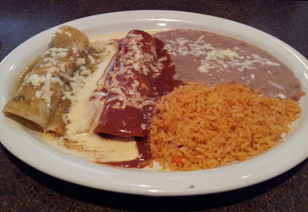 El Trio Enchiladas Banderas